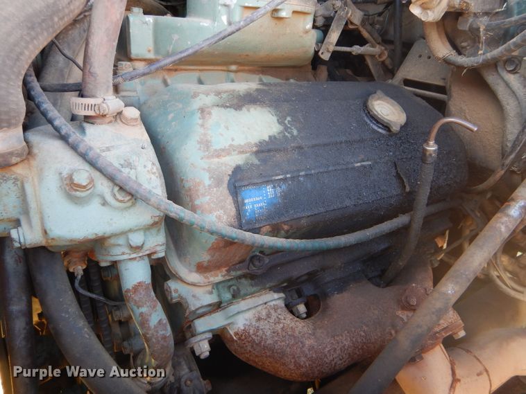 image for item DD4502 1978 Chevrolet 700 silage truck