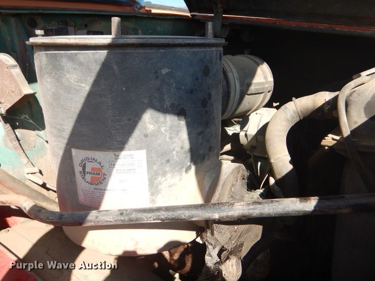 image for item DD4502 1978 Chevrolet 700 silage truck