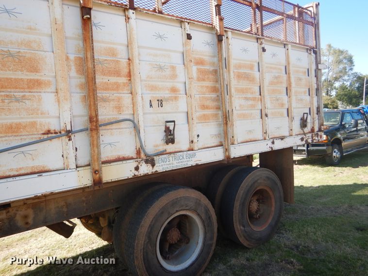 image for item DD4502 1978 Chevrolet 700 silage truck