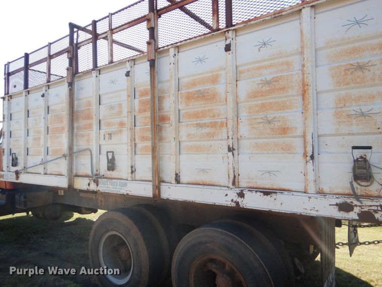 image for item DD4502 1978 Chevrolet 700 silage truck