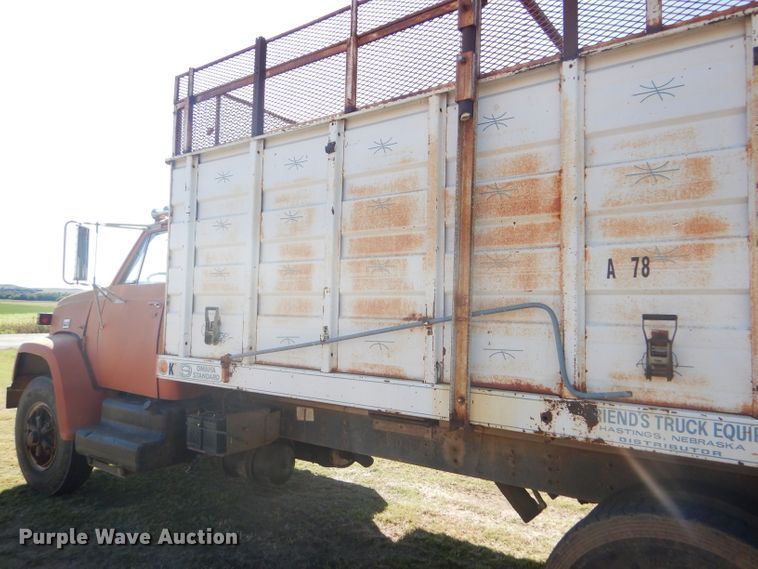 image for item DD4502 1978 Chevrolet 700 silage truck