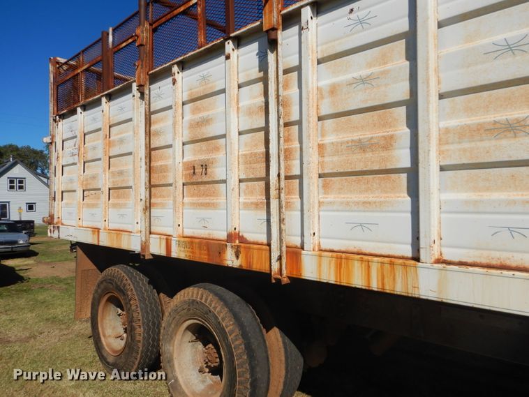 image for item DD4502 1978 Chevrolet 700 silage truck