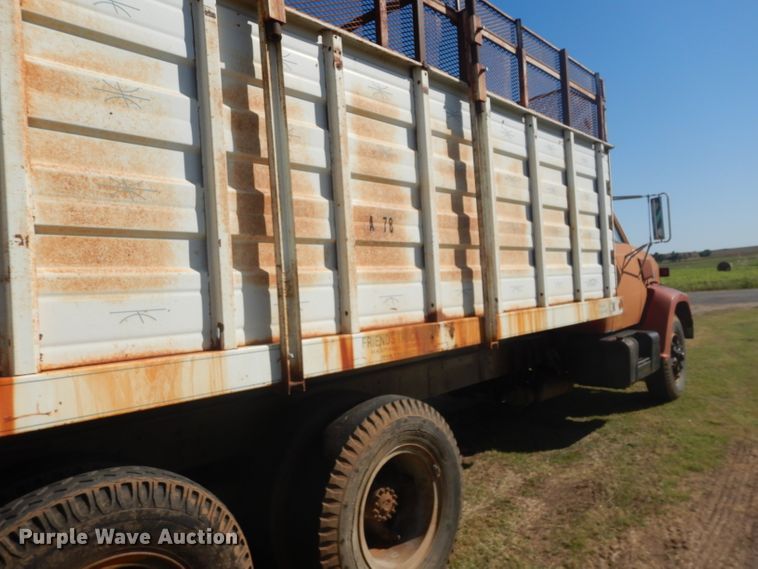 image for item DD4502 1978 Chevrolet 700 silage truck