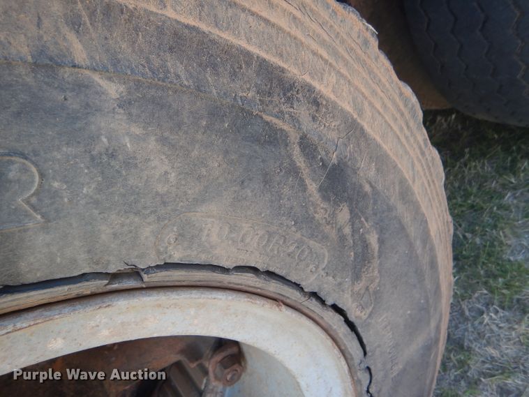 image for item DD4502 1978 Chevrolet 700 silage truck