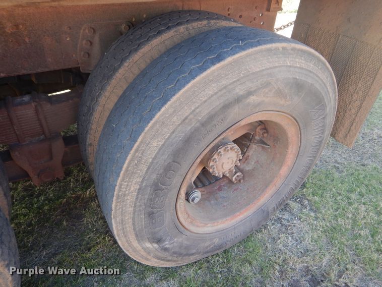 image for item DD4502 1978 Chevrolet 700 silage truck