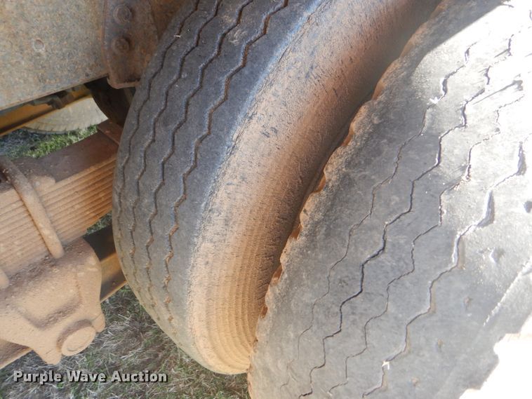 image for item DD4502 1978 Chevrolet 700 silage truck