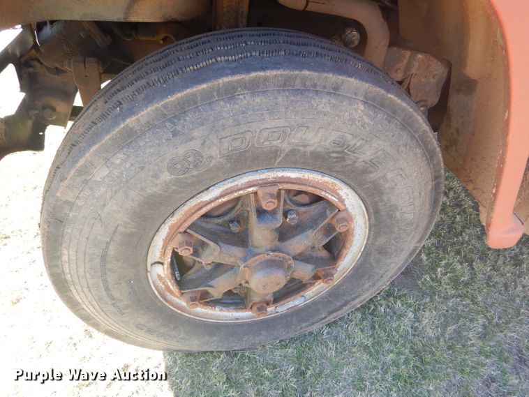 image for item DD4502 1978 Chevrolet 700 silage truck