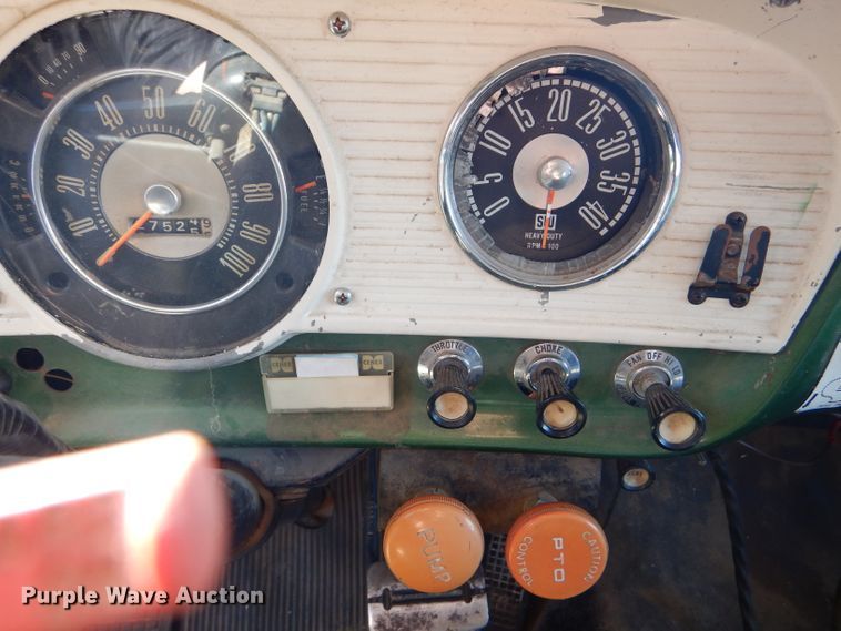 image for item DD4508 1969 Ford 600 grain truck