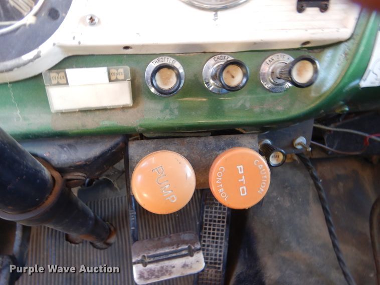 image for item DD4508 1969 Ford 600 grain truck