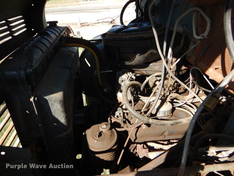 image for item DD4508 1969 Ford 600 grain truck