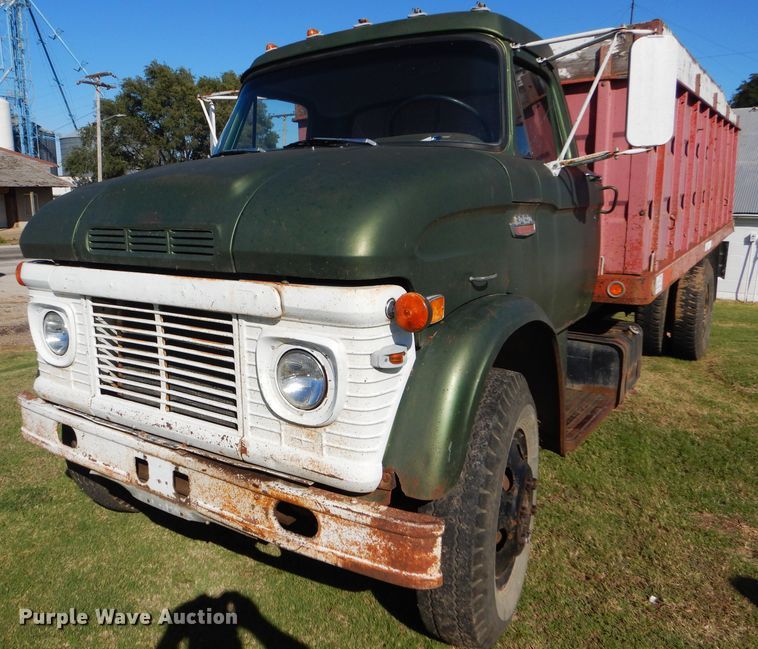 image for item DD4508 1969 Ford 600 grain truck
