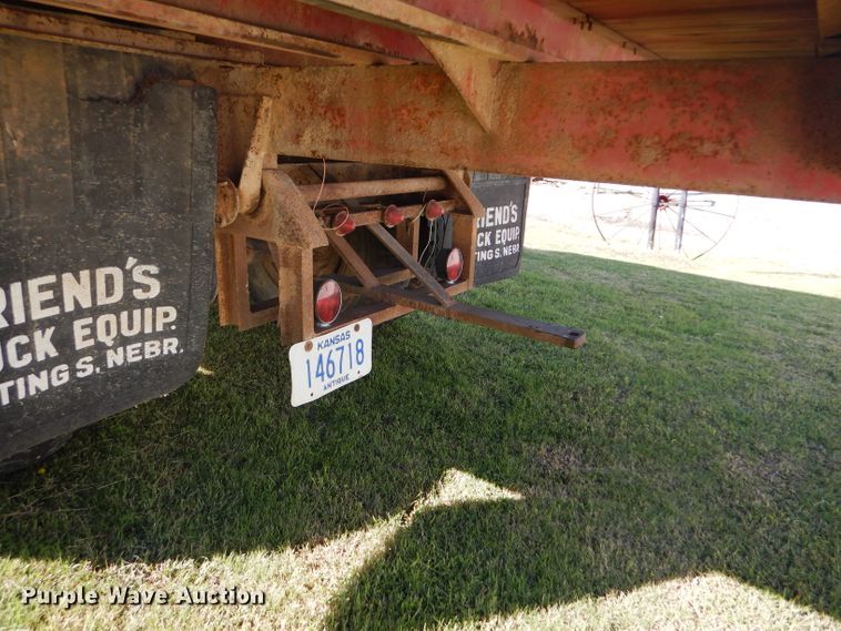 image for item DD4508 1969 Ford 600 grain truck