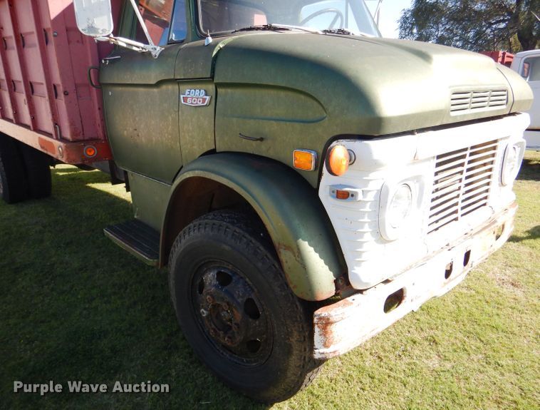 image for item DD4508 1969 Ford 600 grain truck