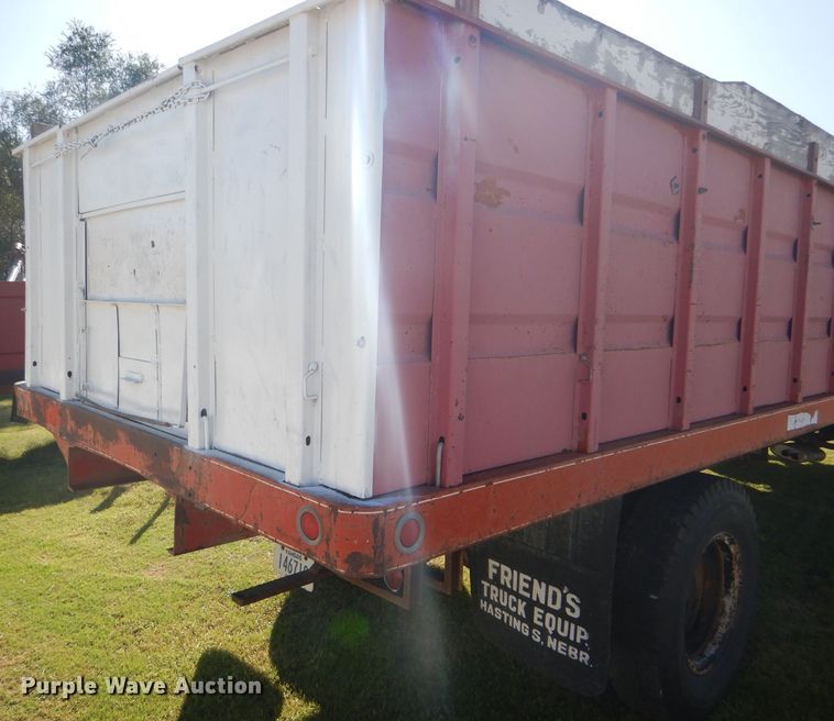 image for item DD4508 1969 Ford 600 grain truck
