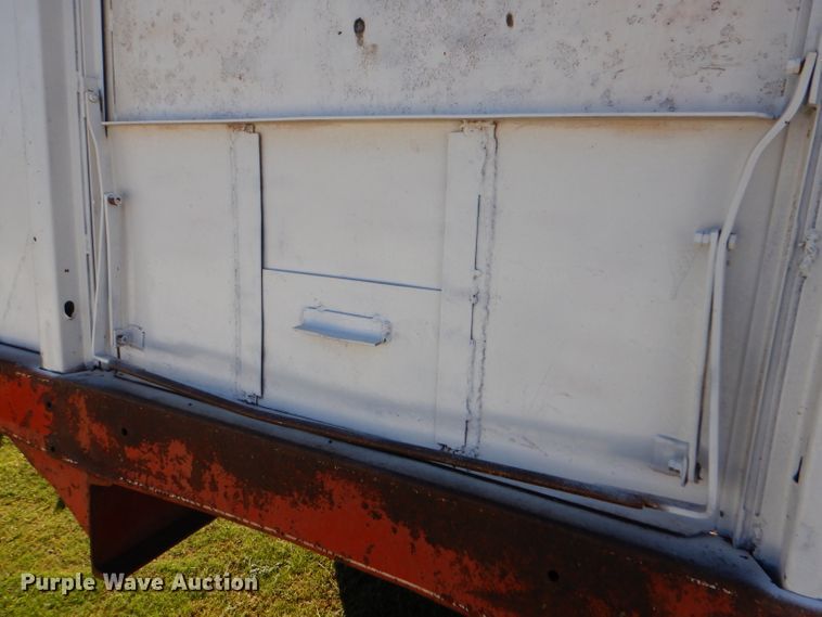 image for item DD4508 1969 Ford 600 grain truck