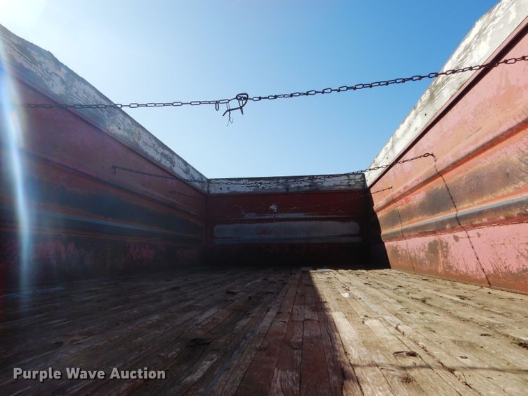 image for item DD4508 1969 Ford 600 grain truck