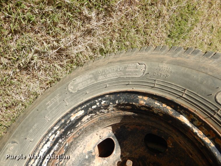 image for item DD4508 1969 Ford 600 grain truck