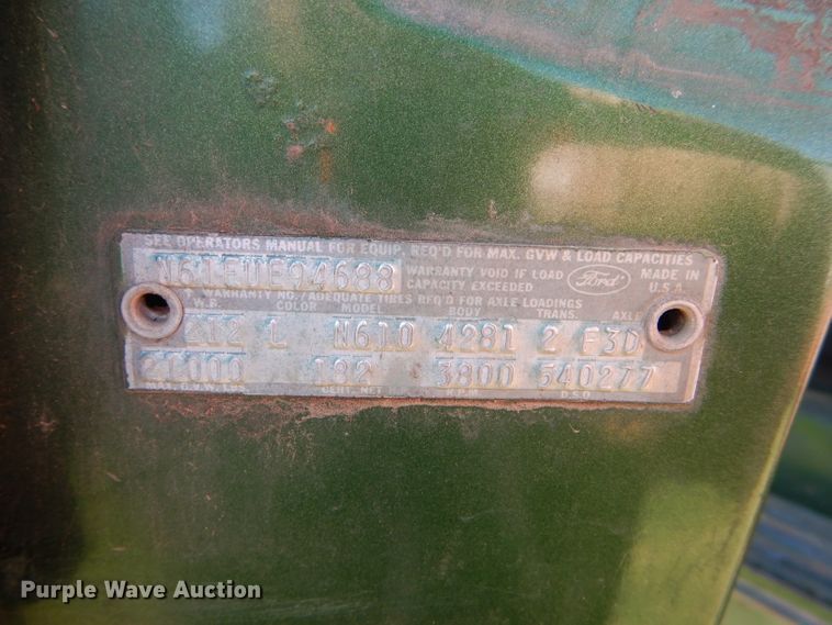 image for item DD4508 1969 Ford 600 grain truck