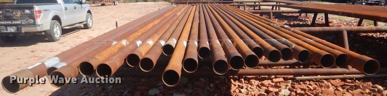 image for item DD4512 Approximately 20 oilfield pipes
