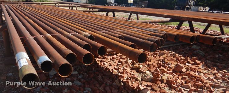 image for item DD4512 Approximately 20 oilfield pipes