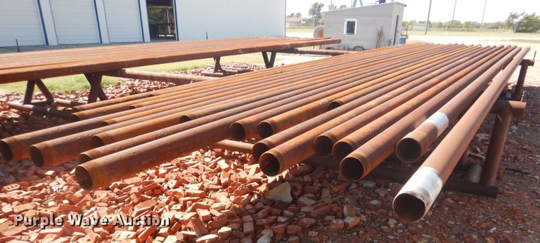 image for item DD4512 Approximately 20 oilfield pipes