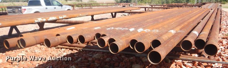 image for item DD4513 Approximately 20 oilfield pipes