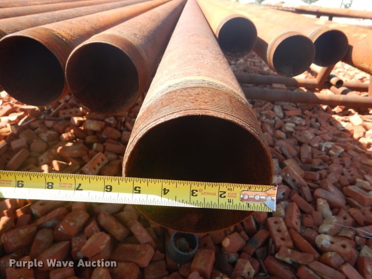 image for item DD4513 Approximately 20 oilfield pipes