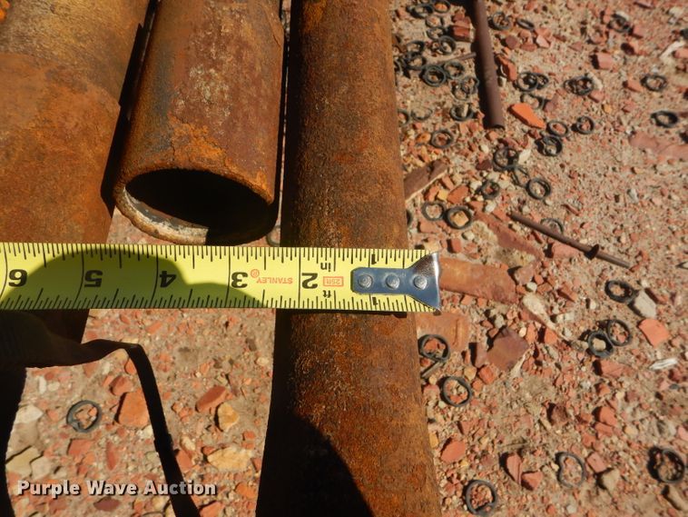image for item DD4514 Approximately 63 oilfield pipes