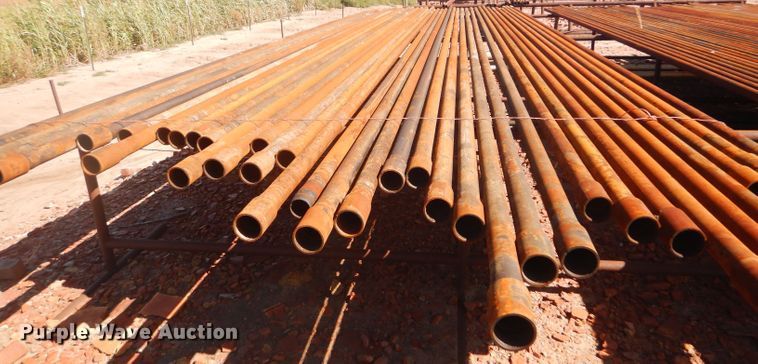 image for item DD4515 Approximately 37 oilfield pipes