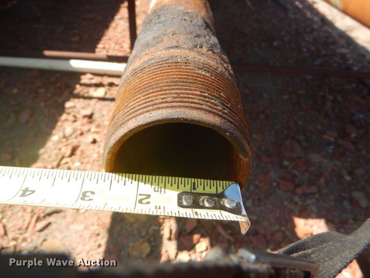 image for item DD4515 Approximately 37 oilfield pipes
