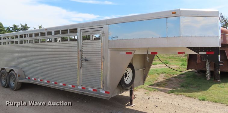 image for item DD6405 2005 Travalong livestock trailer