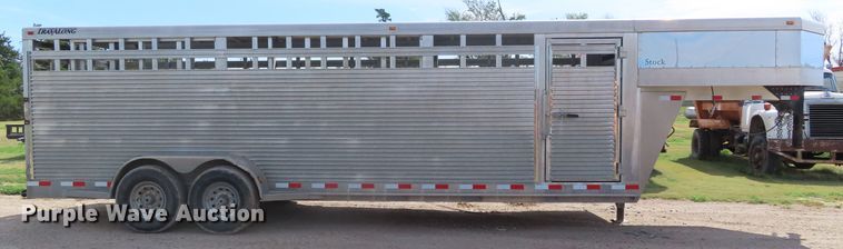 image for item DD6405 2005 Travalong livestock trailer