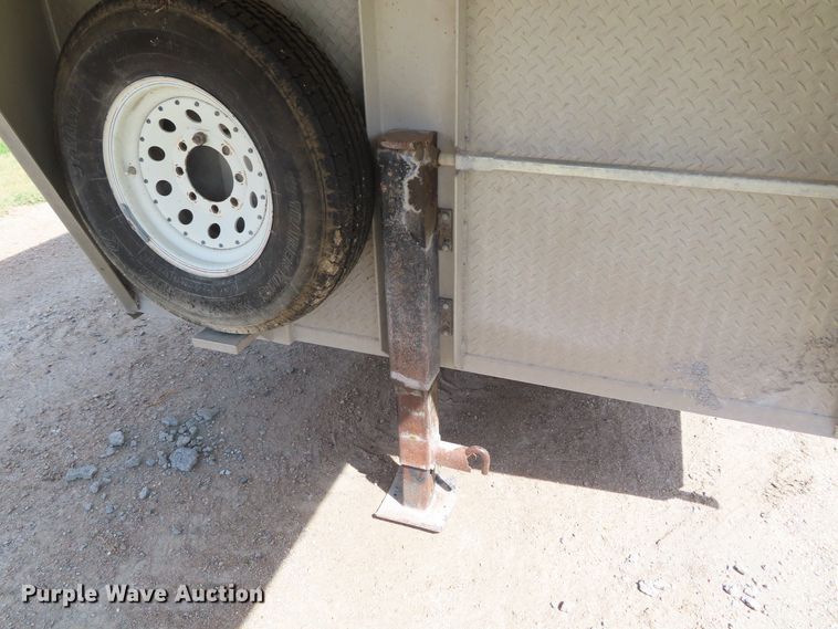 image for item DD6405 2005 Travalong livestock trailer