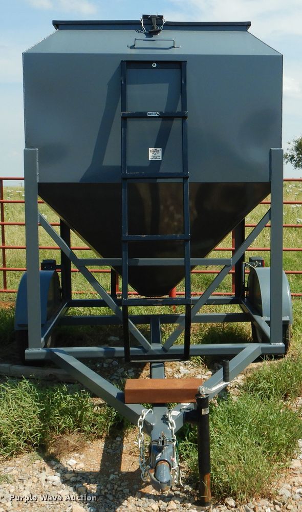 image for item DF2216 LV Versa Tote 99164 seed tender