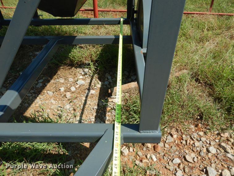 image for item DF2216 LV Versa Tote 99164 seed tender