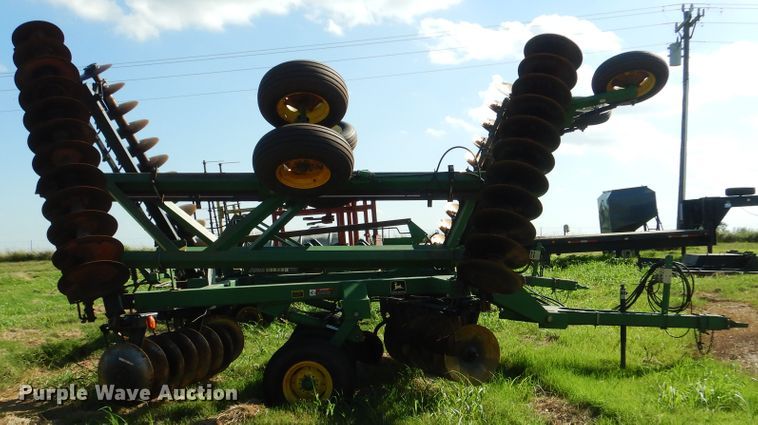 image for item DF2220 John Deere 630 disk