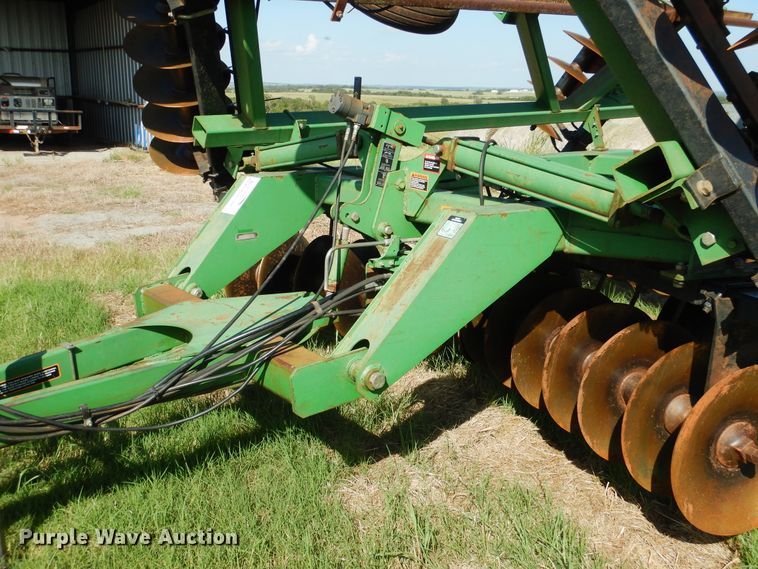 image for item DF2220 John Deere 630 disk