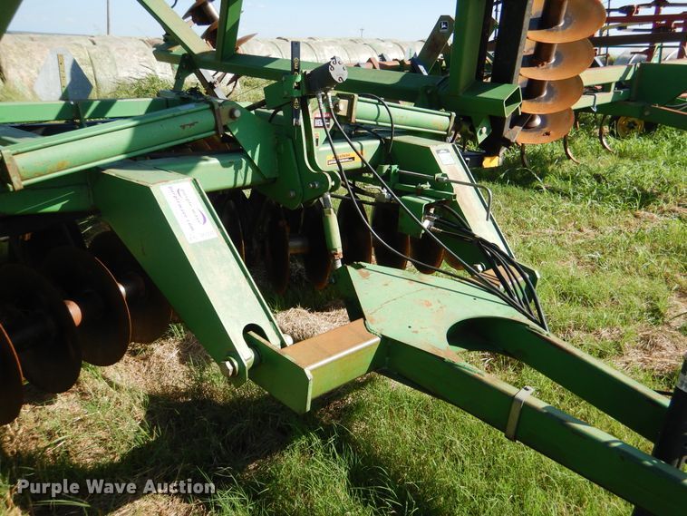 image for item DF2220 John Deere 630 disk