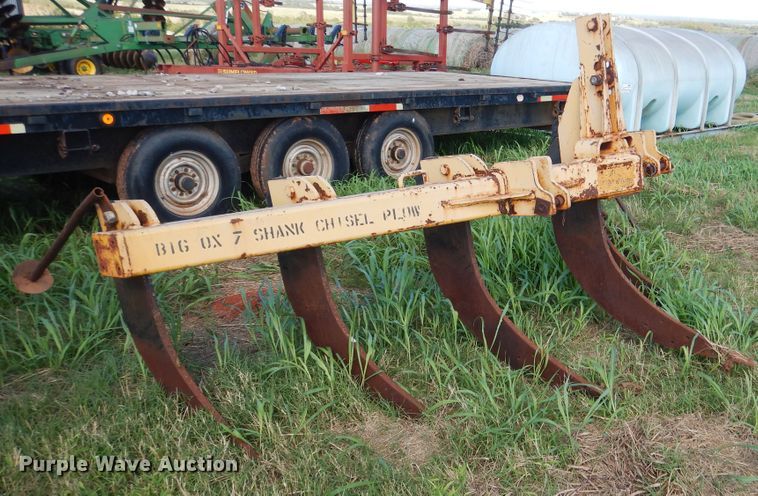 image for item DF2221 Big Ox chisel plow ripper