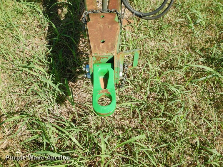 image for item DF2236 John Deere 680 chisel