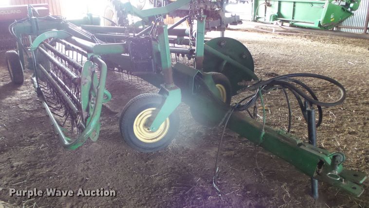 image for item DG0312 John Deere 705A hay rake
