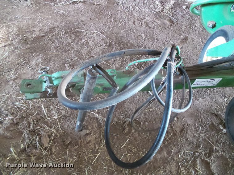 image for item DG0312 John Deere 705A hay rake