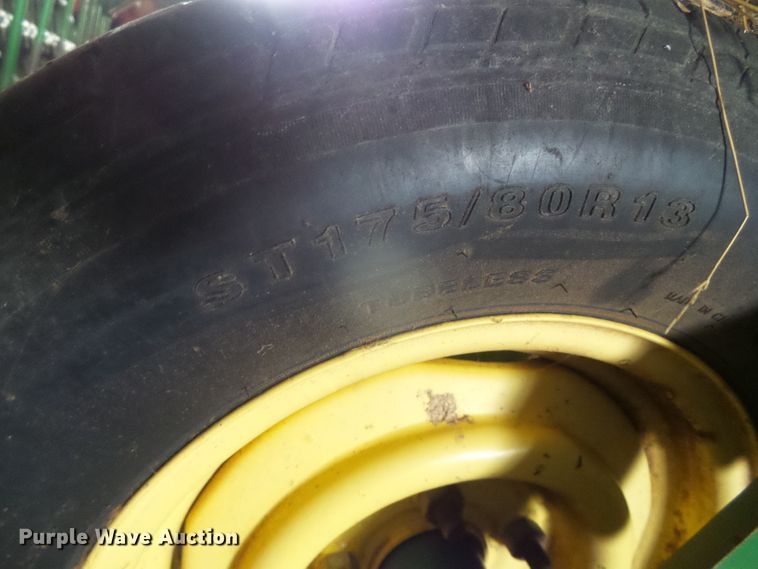 image for item DG0312 John Deere 705A hay rake