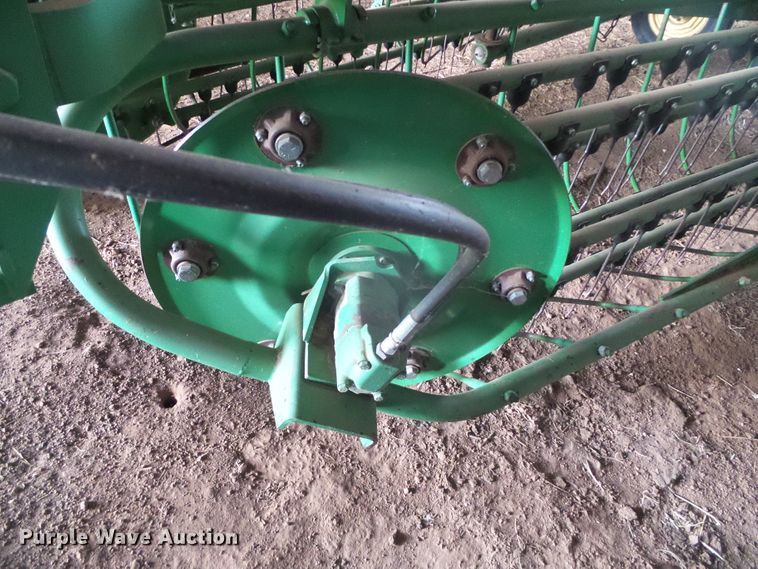 image for item DG0312 John Deere 705A hay rake