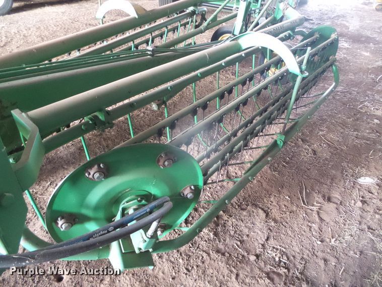 image for item DG0312 John Deere 705A hay rake