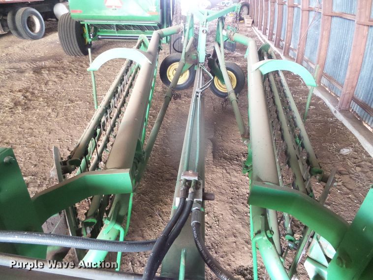 image for item DG0312 John Deere 705A hay rake
