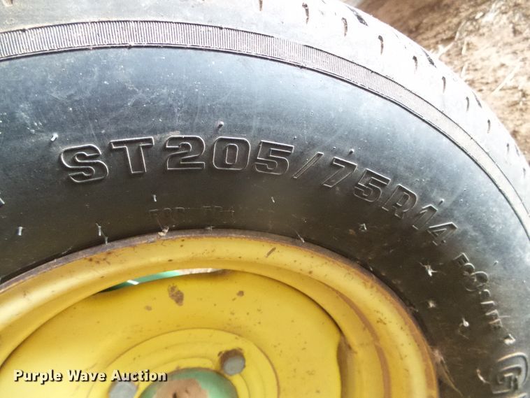 image for item DG0312 John Deere 705A hay rake