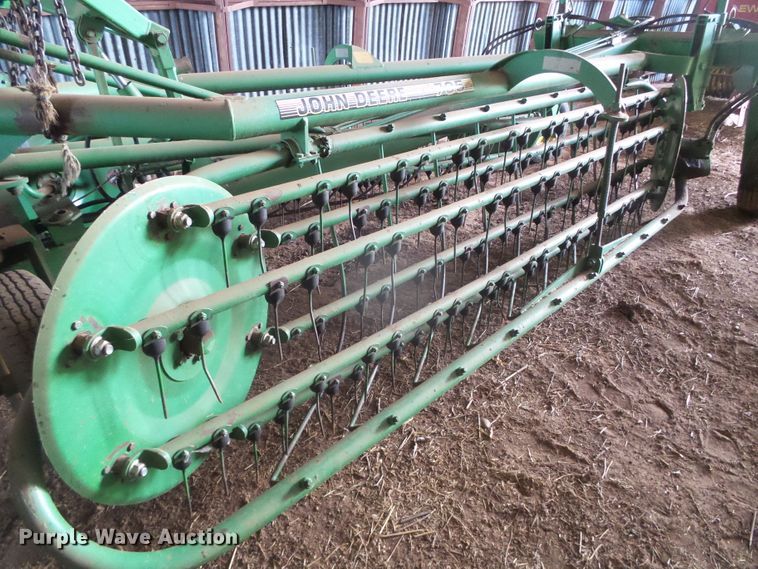 image for item DG0312 John Deere 705A hay rake