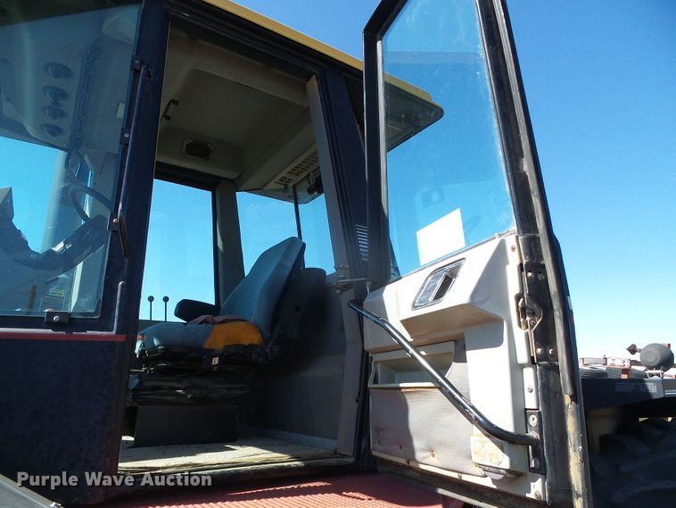 image for item DG0313 1988 Versatile 936 4WD tractor