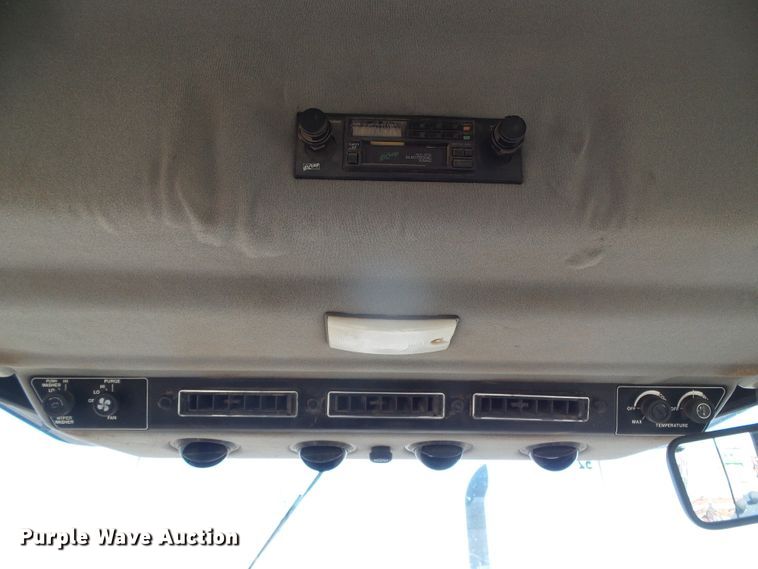 image for item DG0313 1988 Versatile 936 4WD tractor